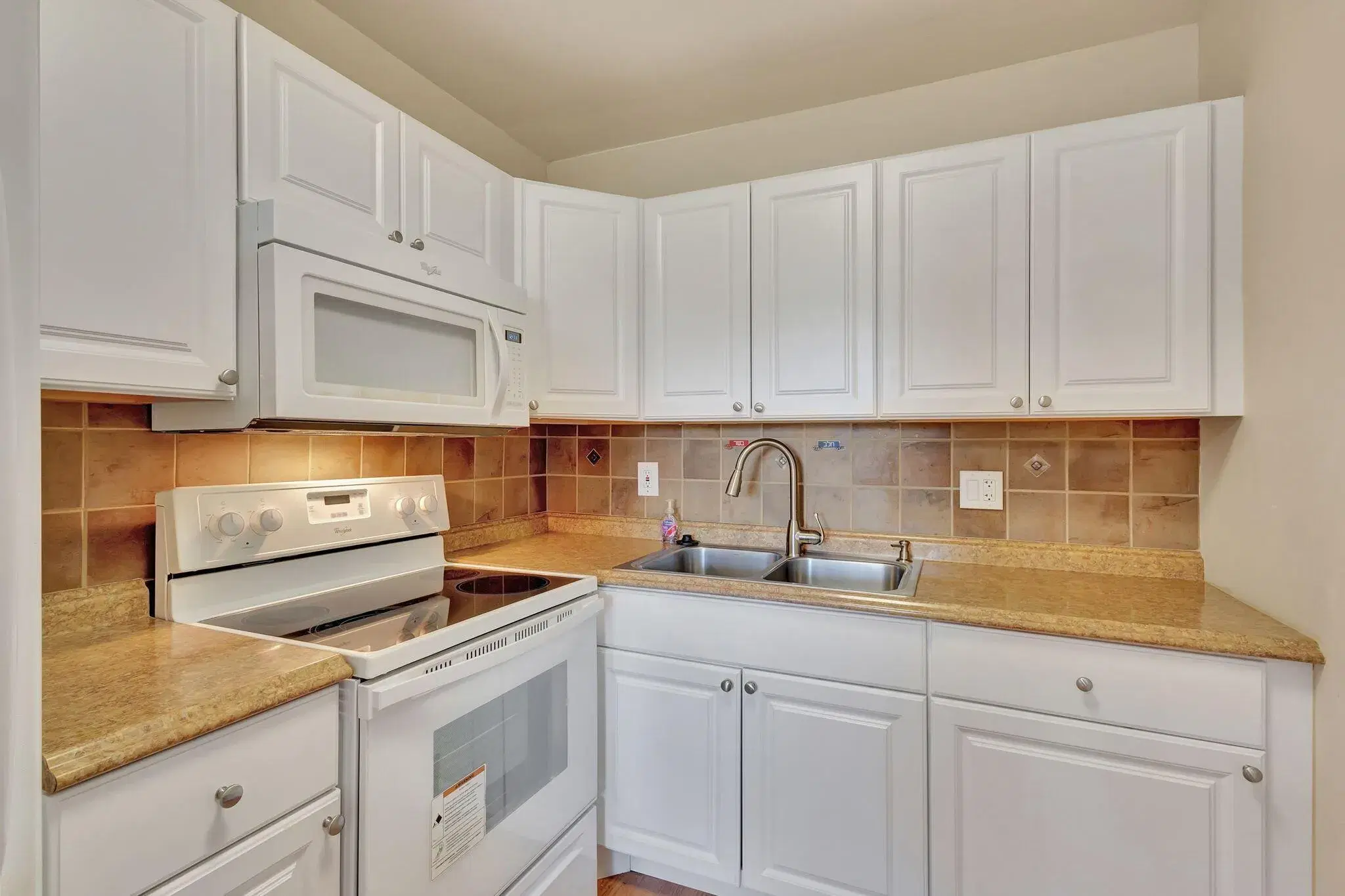Picture of 162 Coventry G, West Palm Beach, FL 33417