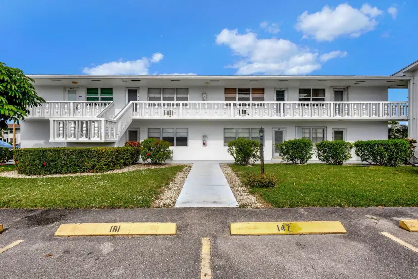 Picture of 162 Coventry G, West Palm Beach FL 33417