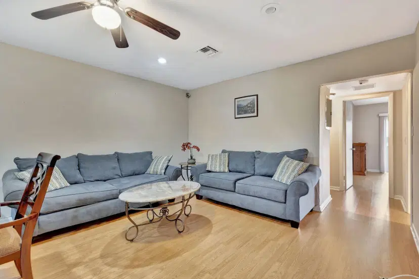 Picture of 162 Coventry G, West Palm Beach FL 33417