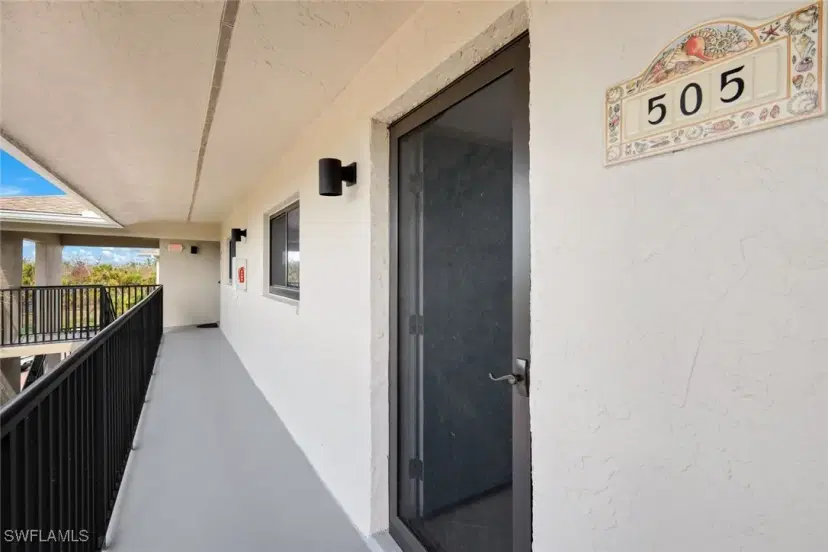 Picture of 1919 Olde Middle Gulf Dr 505, Sanibel FL 33957