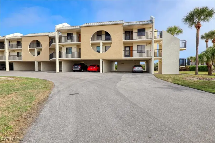 Picture of 21470 Bay Village Dr 142, Fort Myers Beach FL 33931
