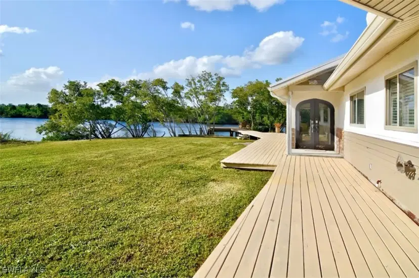 Picture of 3720 Ellis Rd, Fort Myers FL 33905