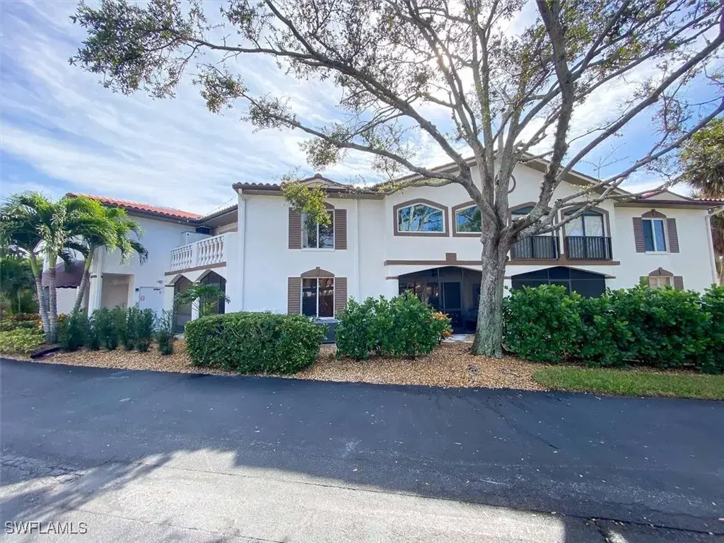 Picture of 11921 Seabreeze Cove Ln 202, Fort Myers, FL 33908