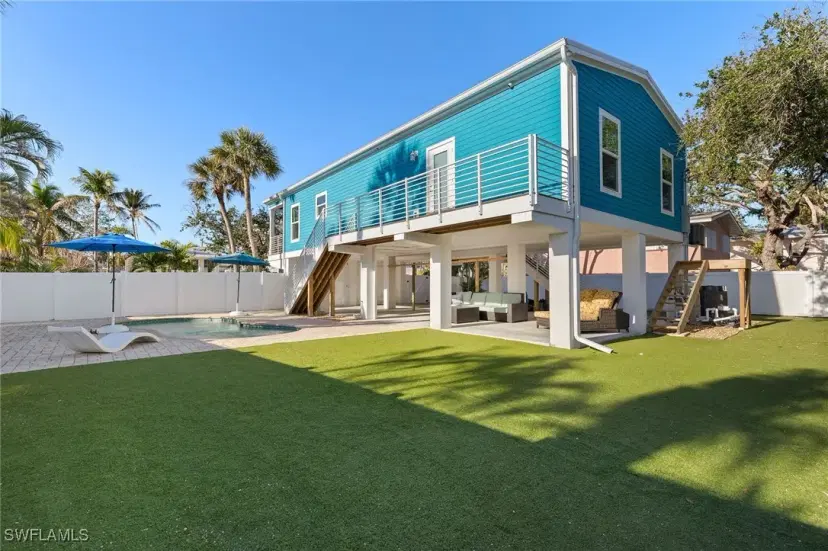Picture of 150 Coconut Dr, Fort Myers Beach FL 33931