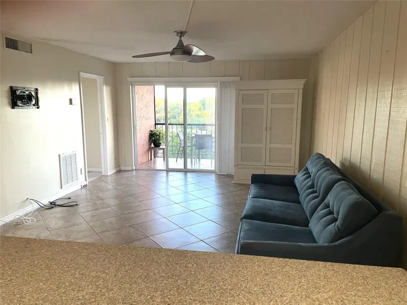 Picture of 610 Tennis Club Dr 401, Fort Lauderdale FL 33311