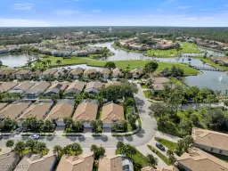 Picture of 284 Glen Eagle Cir, Naples, FL 34104