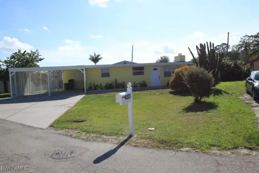 Picture of 3327 Guilford Ct, Naples FL 34112