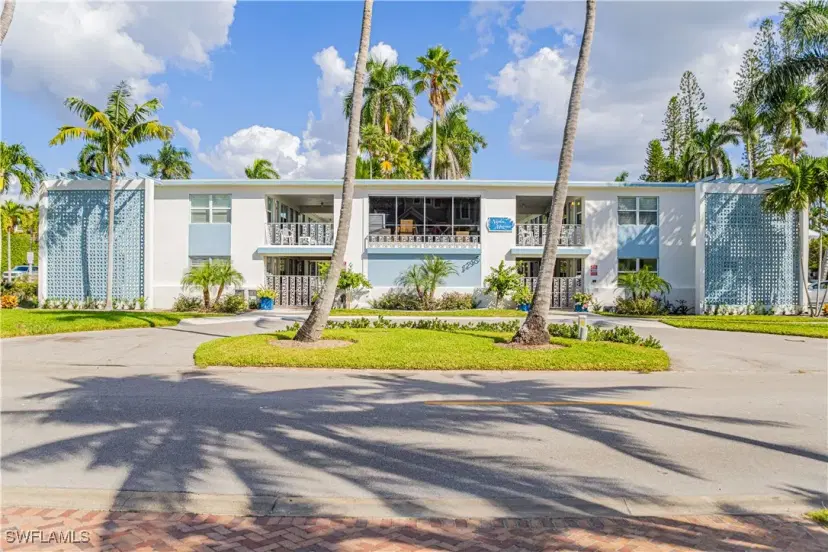 Picture of 1295 Gulf Shore Blvd S 106, Naples FL 34102