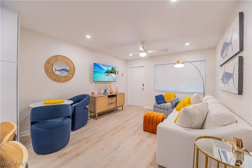 Picture of 1295 Gulf Shore Blvd S 106, Naples FL 34102