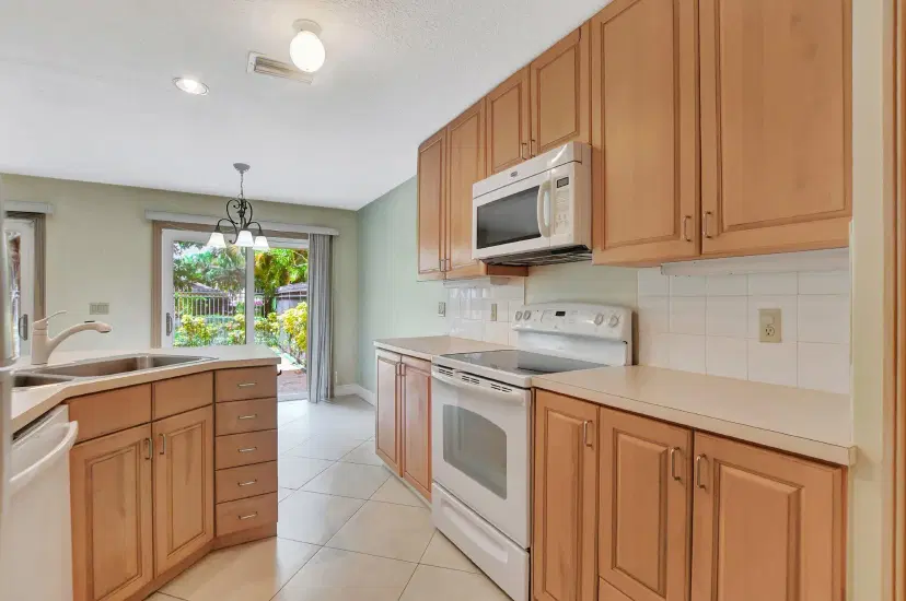 Picture of 5648 Santiago Circle, Boca Raton FL 33433