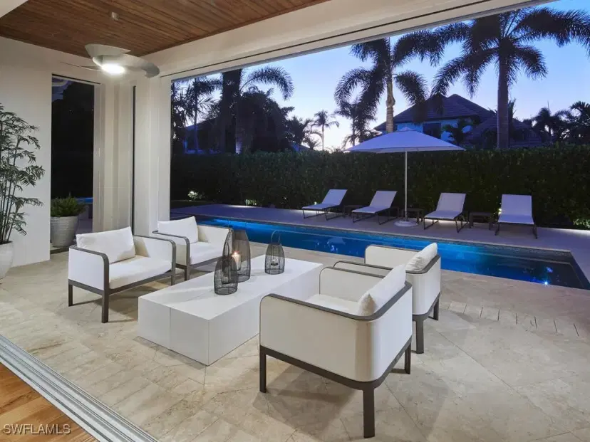 Picture of 631 Broad Ct N, Naples FL 34102