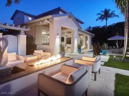 Picture of 631 Broad Ct N, Naples, FL 34102