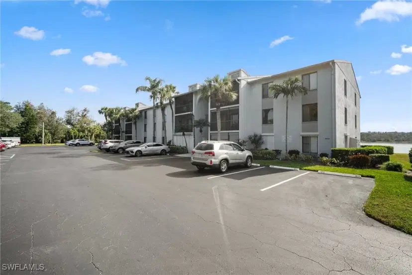 Picture of 9970 Sailview Ct 19, Fort Myers FL 33905