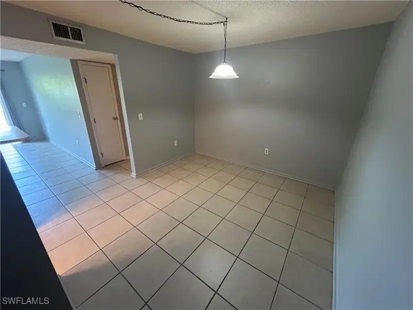Picture of 3704 Broadway 101, Fort Myers FL 33901