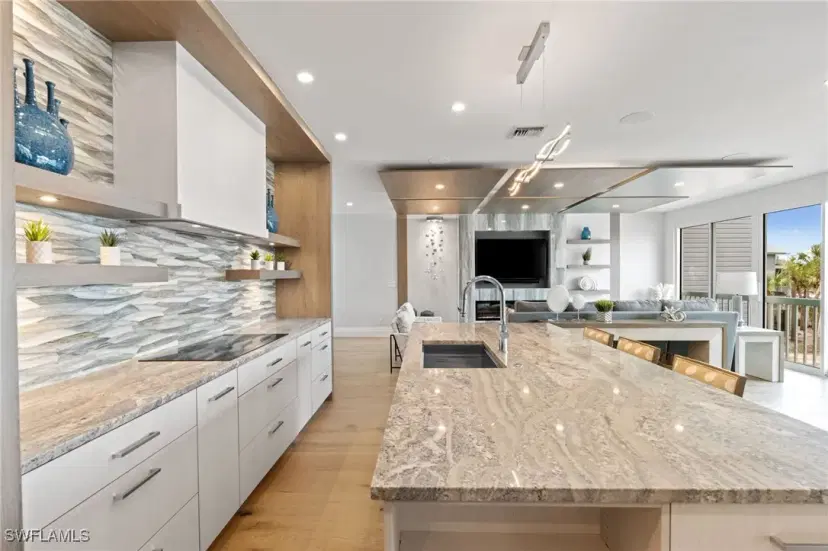 Picture of 121 Barefoot Cir 16, Bonita Springs FL 34134