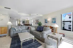 Picture of 402 La Peninsula Blvd 402, Naples, FL 34113