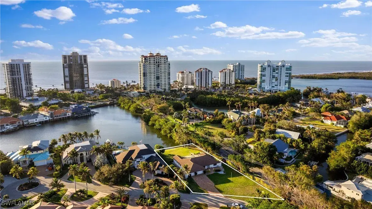 Picture of 319 Pirates Bight, Naples, FL 34103