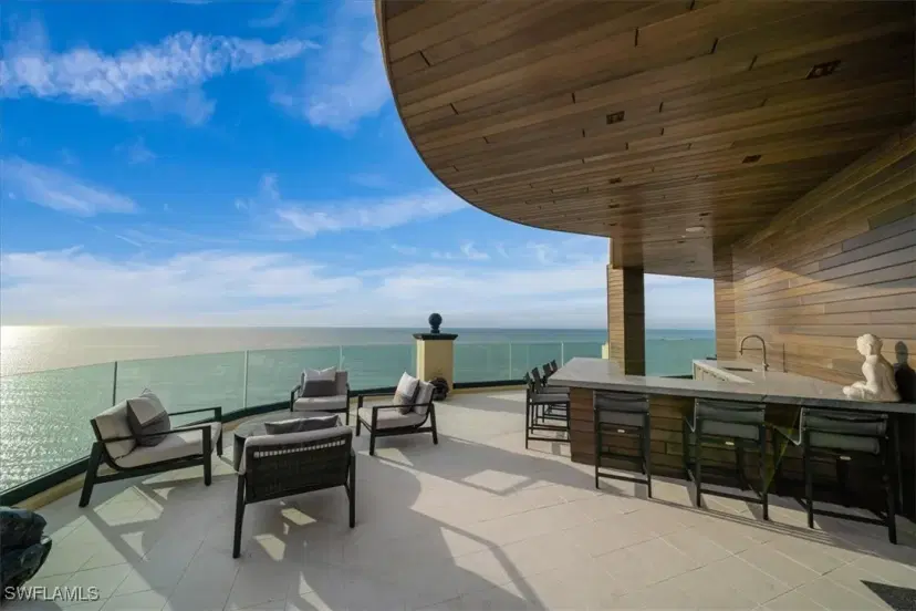 Picture of 81 Seagate Dr Ph20, Naples FL 34103
