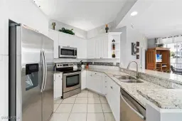 Picture of 470 Launch Cir V205, Naples, FL 34108