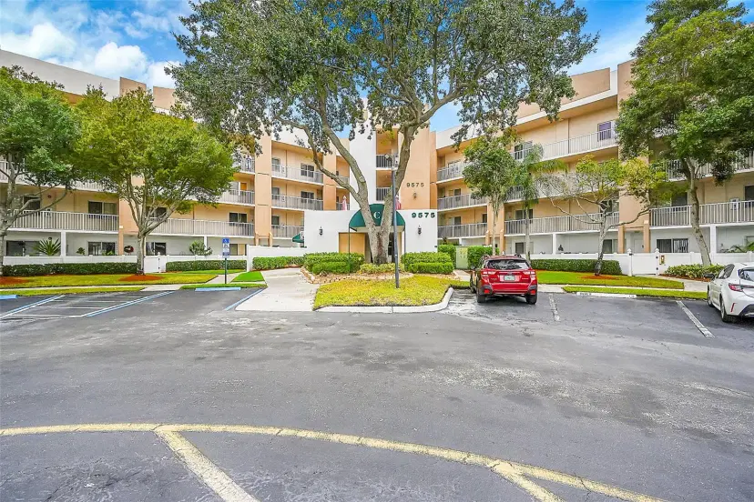 Picture of 9575 Weldon Circle 205, Tamarac FL 33321