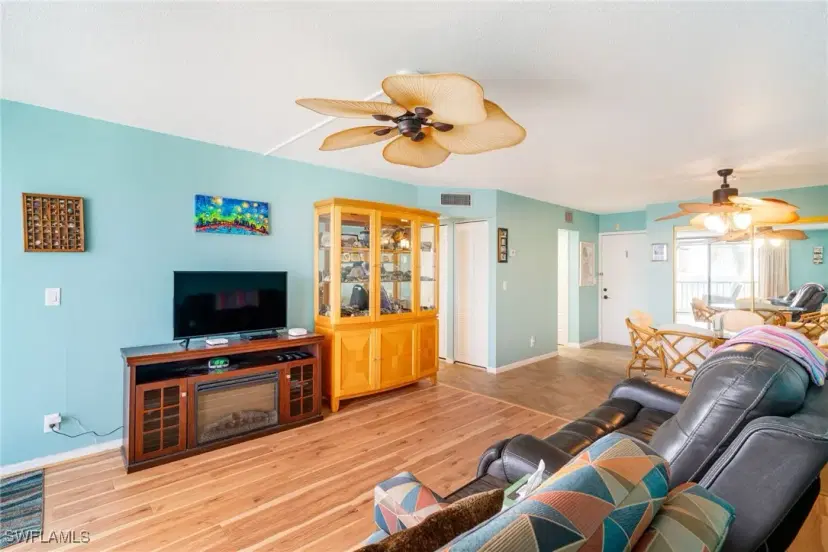 Picture of 3460 N Key Dr 301, North Fort Myers FL 33903