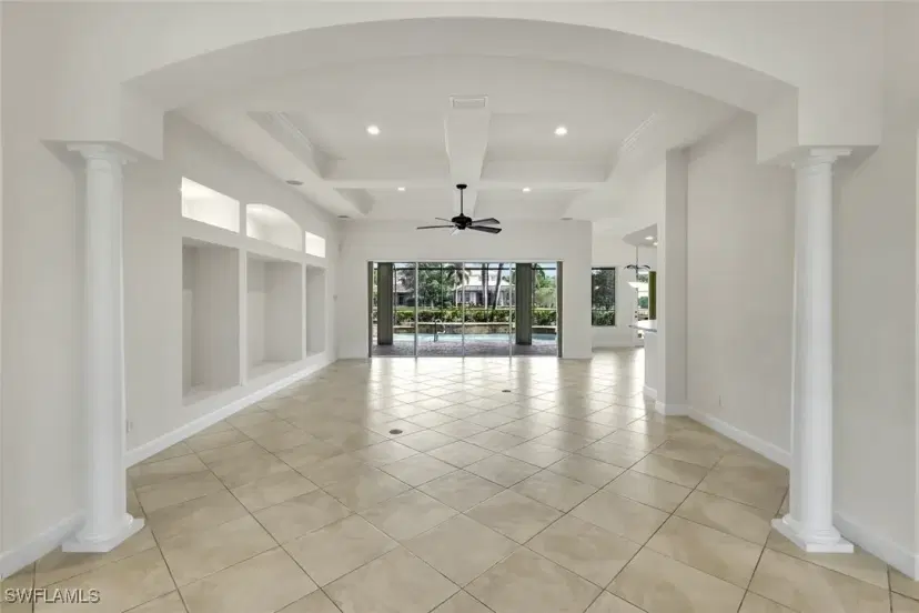 Picture of 15948 Paseo Ln, Naples FL 34110