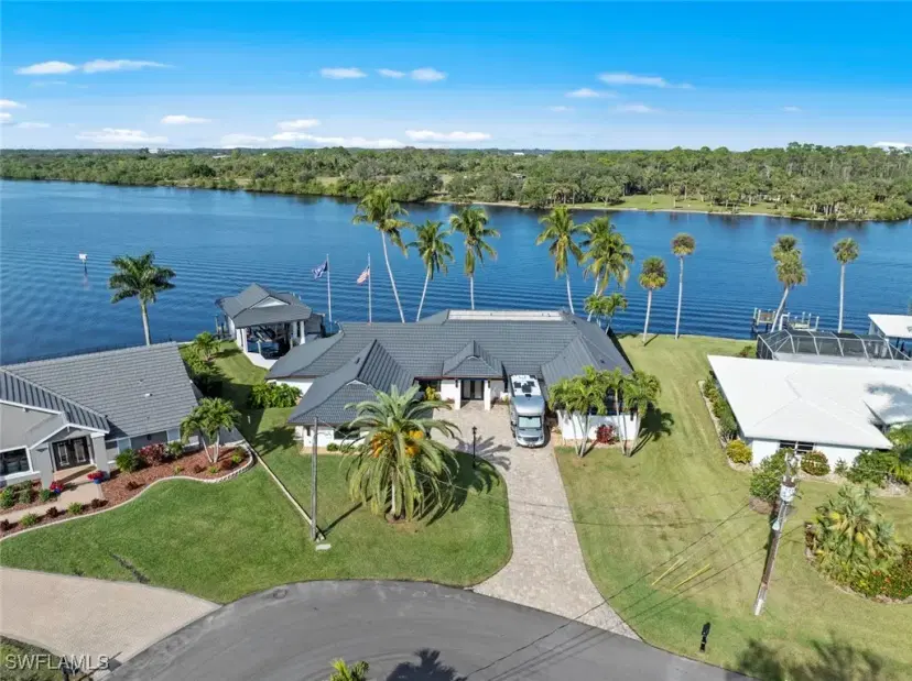 Picture of 13892 River Forest Dr, Fort Myers FL 33905