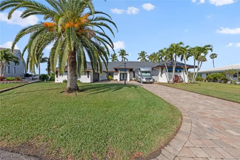 Picture of 13892 River Forest Dr, Fort Myers FL 33905