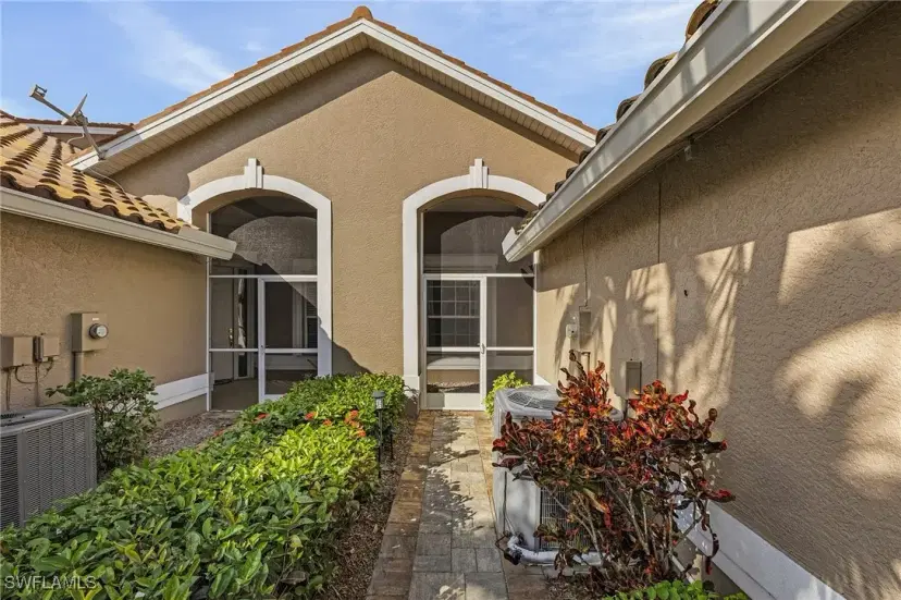 Picture of 261 Stella Maris Dr S, Naples FL 34114