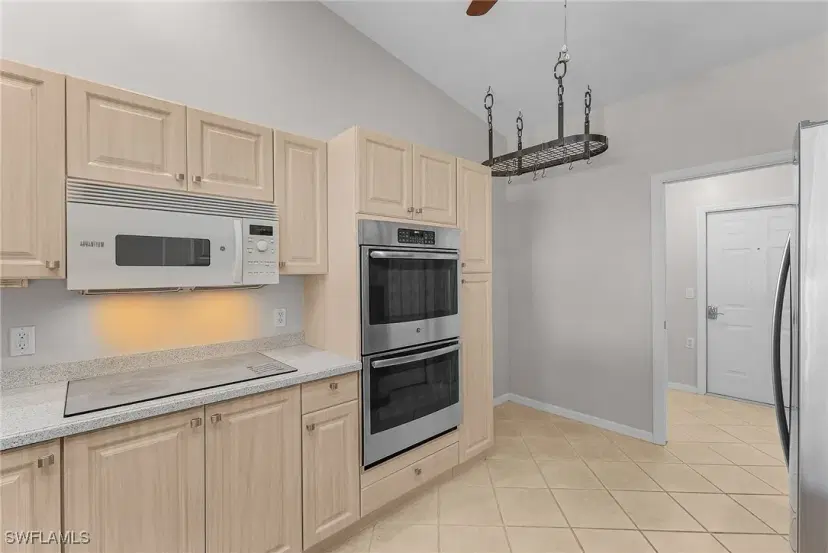 Picture of 261 Stella Maris Dr S, Naples FL 34114