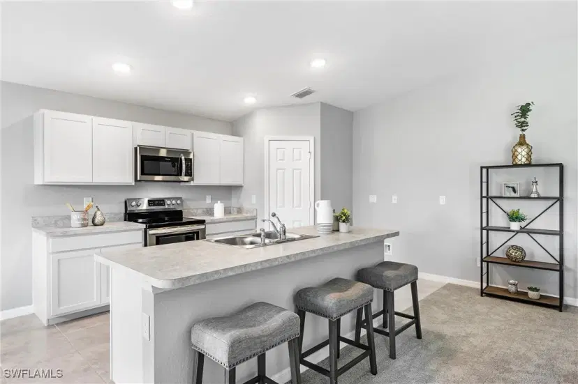 Picture of 1314 NE 33Rd Ln, Cape Coral FL 33909