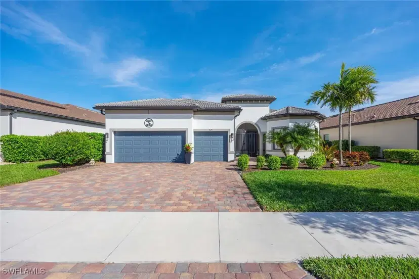 Picture of 7675 Winding Cypress Dr, Naples FL 34114