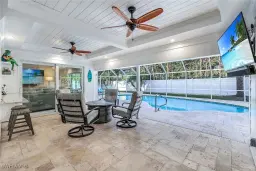 Picture of 655 Park Shore Dr, Naples, FL 34103