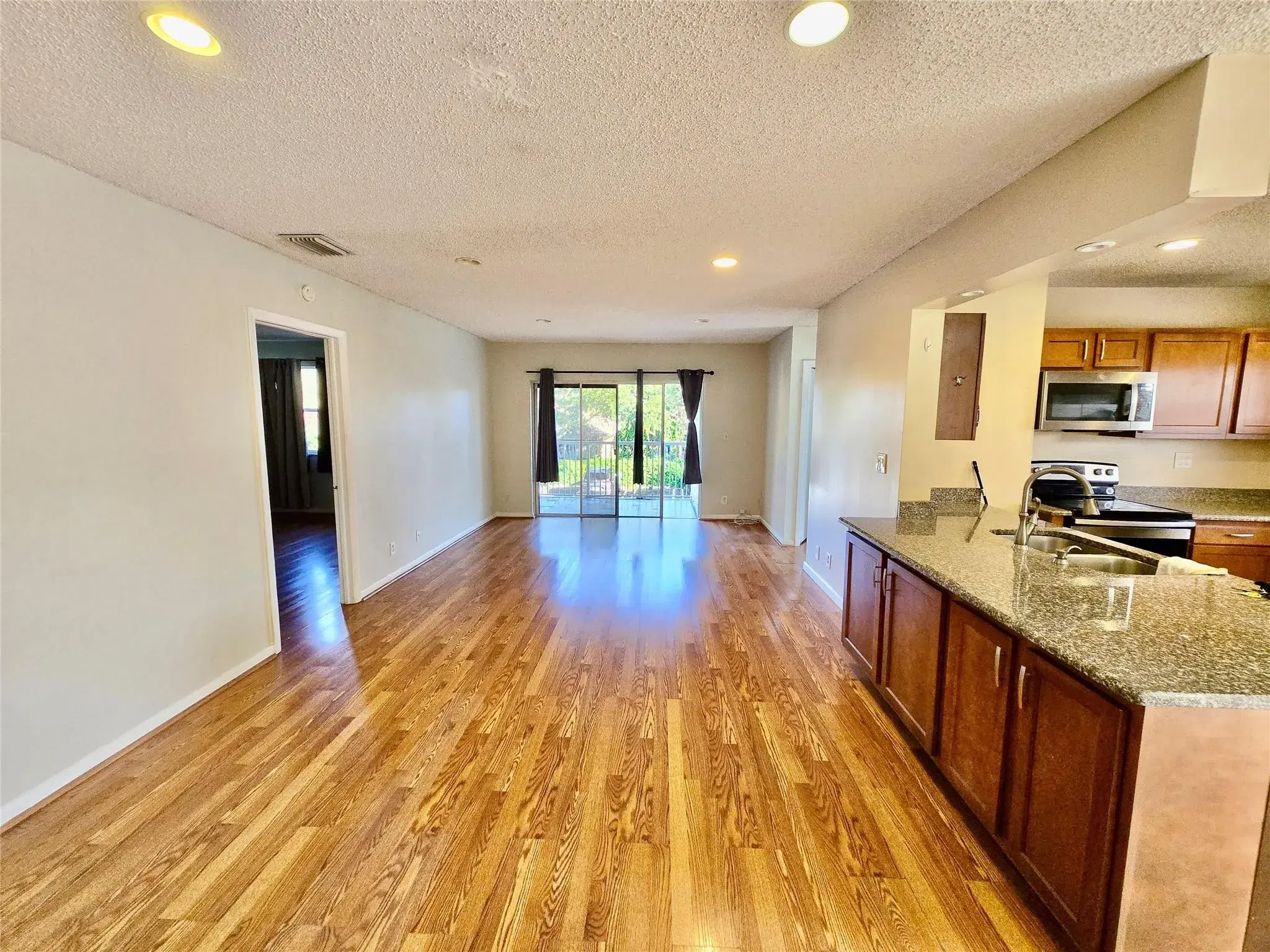 Picture of 12137 Royal Palm Blvd 5E, Coral Springs, FL 33065