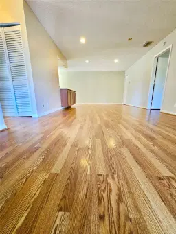 Picture of 12137 Royal Palm Blvd 5E, Coral Springs, FL 33065
