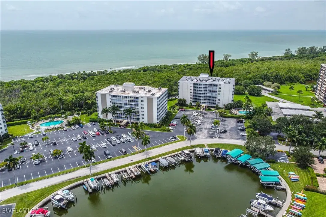 Picture of 5 Bluebill Ave 412, Naples, FL 34108