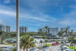 Picture of 5 Bluebill Ave 412, Naples, FL 34108