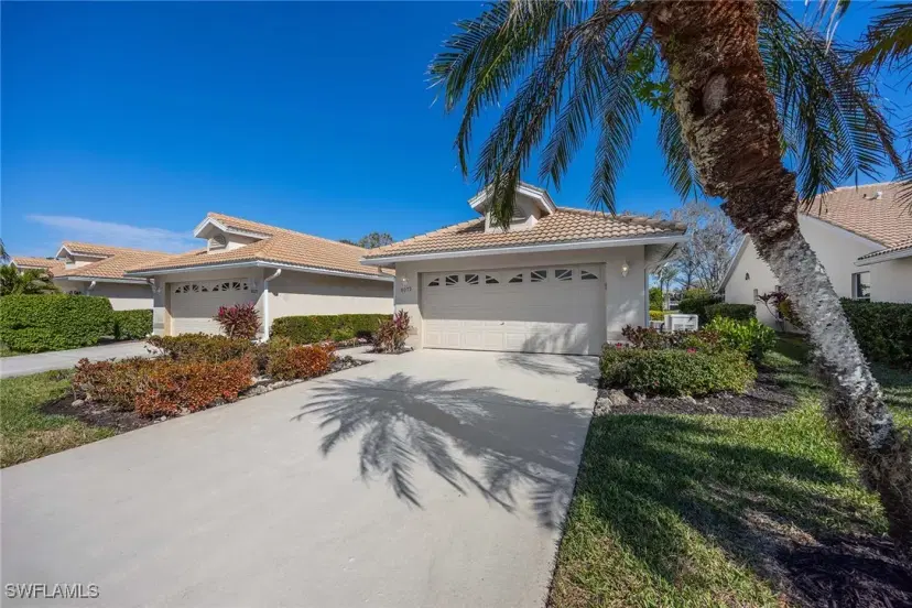 Picture of 8079 Palomino Dr 20, Naples FL 34113