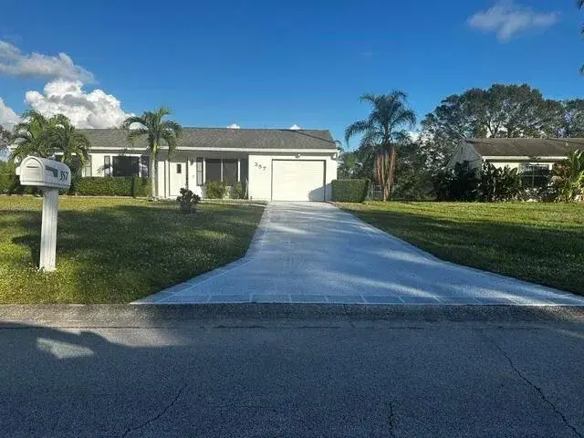 Picture of 357 SW Belmont Circle, Port St Lucie FL 34953