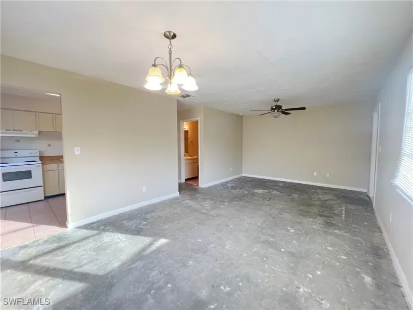 Picture of 4 Aztec Lily Ln, Lehigh Acres FL 33936