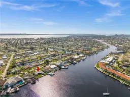 Picture of 435 Avalon Dr, Cape Coral, FL 33904