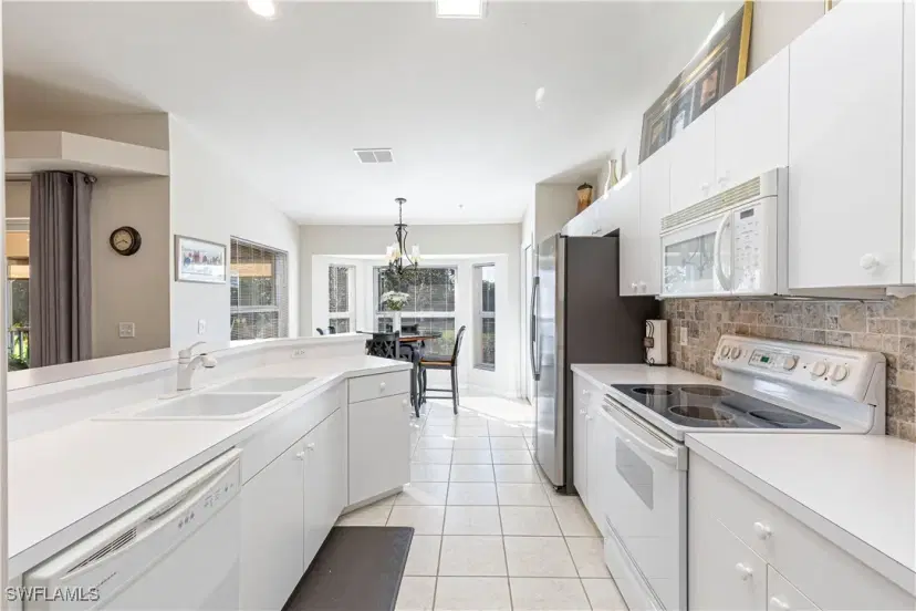 Picture of 2895 Cypress Trace Cir 202, Naples FL 34119