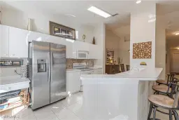Picture of 2895 Cypress Trace Cir 202, Naples, FL 34119