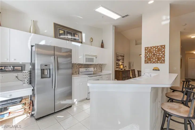 Picture of 2895 Cypress Trace Cir 202, Naples FL 34119