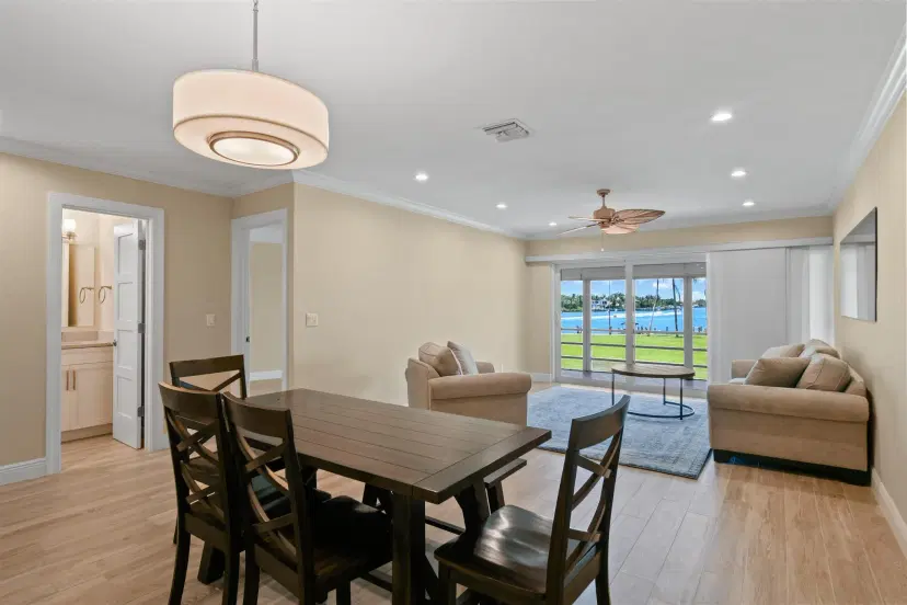 Picture of 478 Tequesta Drive 210, Tequesta FL 33469