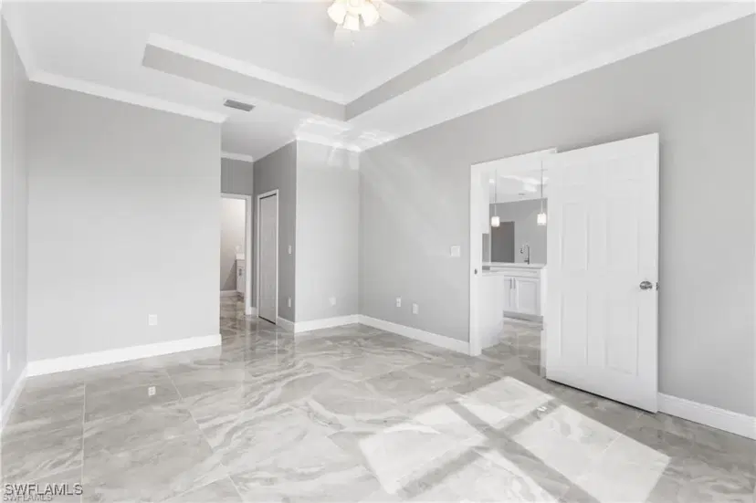 Picture of 897 Iris Dr, North Fort Myers FL 33903