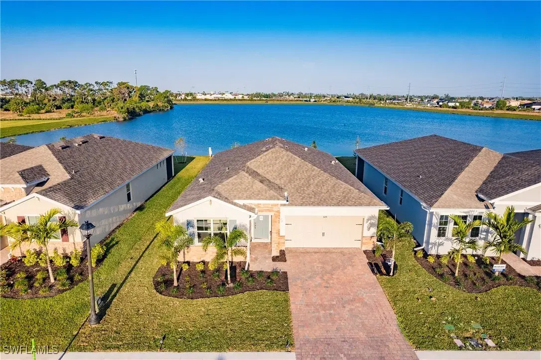 Picture of 434 Spring Hill Lake Loop, Cape Coral, FL 33993