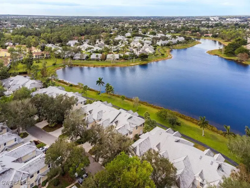 Picture of 2839 Aintree Ln B202, Naples FL 34112