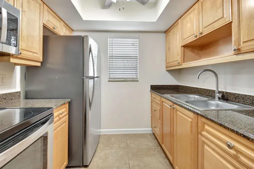 Picture of 640 NE 6Th Ct G, Boynton Beach FL 33435