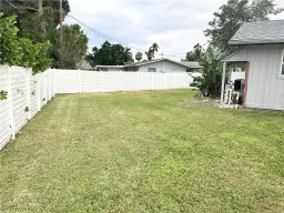 Picture of 522 Sanford Dr, Fort Myers, FL 33919